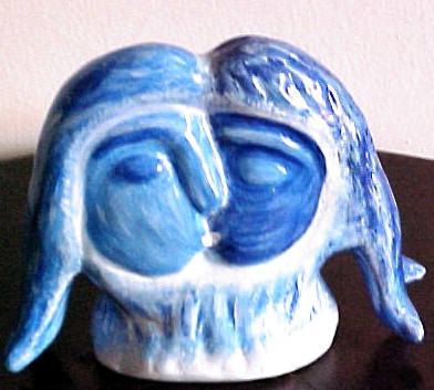O Beijo - Escultura em argila por Vernica M. Mapurunga de Miranda/2001